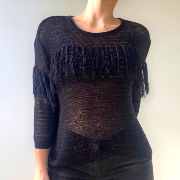 Chelsea & Violet Sweaters - Chelsea & Violet Relaxed Fit crew Neck Crochet Fringe Sweater Size Small